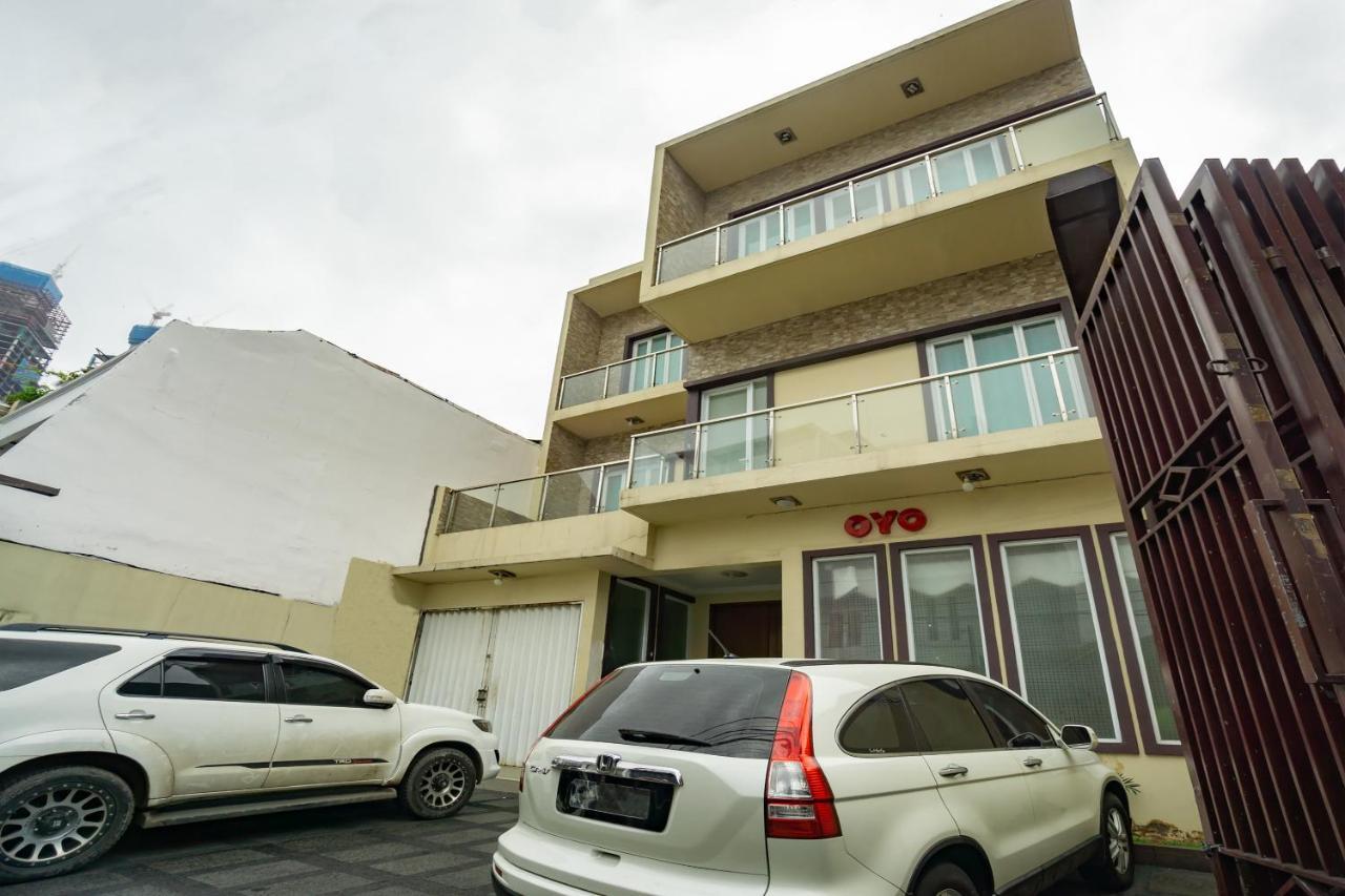 Hotel Oyo 2357 Syariah Grand Raudhah Jakarta Exterior foto