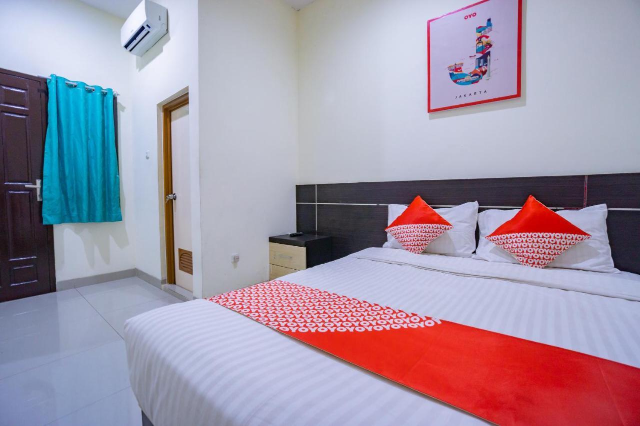 Hotel Oyo 2357 Syariah Grand Raudhah Jakarta Exterior foto