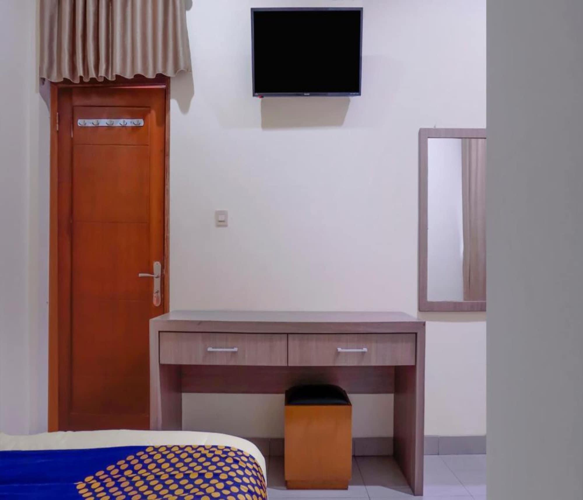 Hotel Oyo 2357 Syariah Grand Raudhah Jakarta Exterior foto