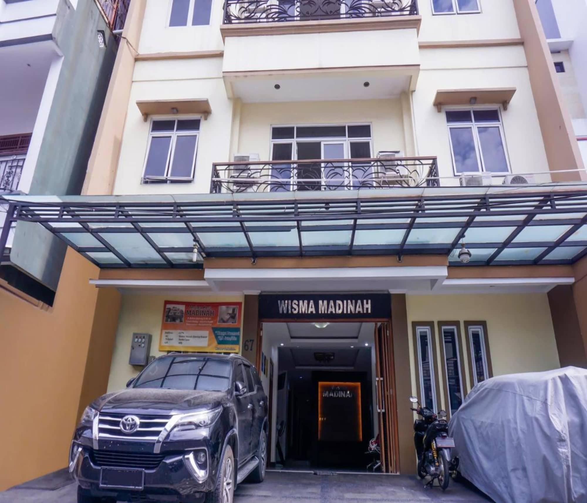 Hotel Oyo 2357 Syariah Grand Raudhah Jakarta Exterior foto