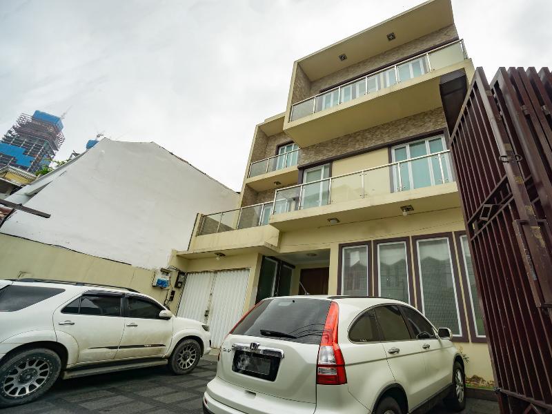 Hotel Oyo 2357 Syariah Grand Raudhah Jakarta Exterior foto